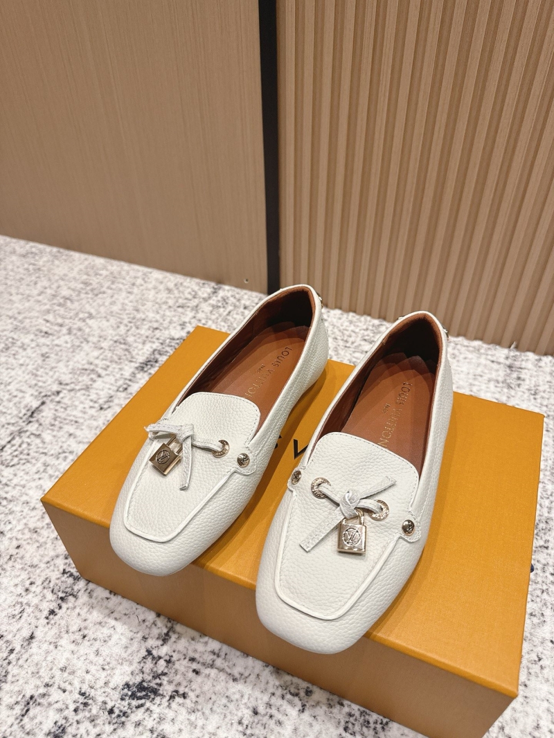 l0vis Vvtt0n loafers